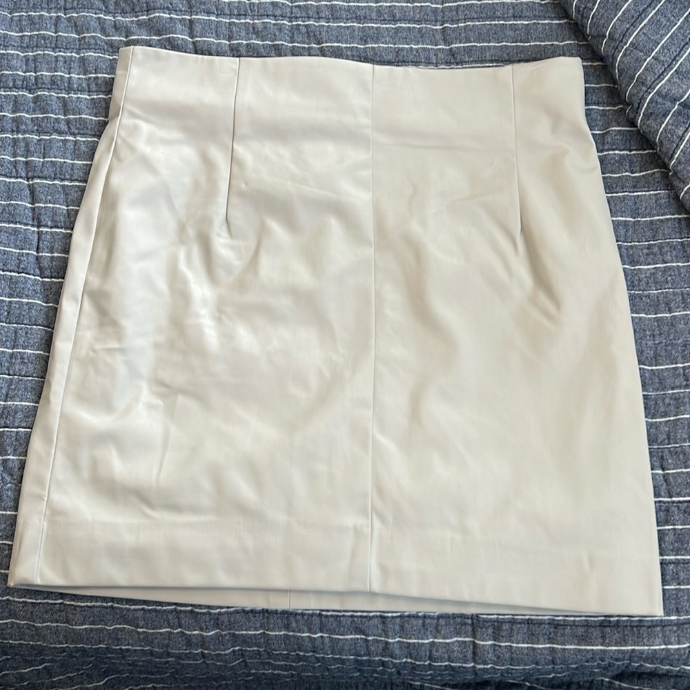 Women’s cream faux leather skirt
